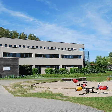 Jeugdherberg De Peerdevisser *