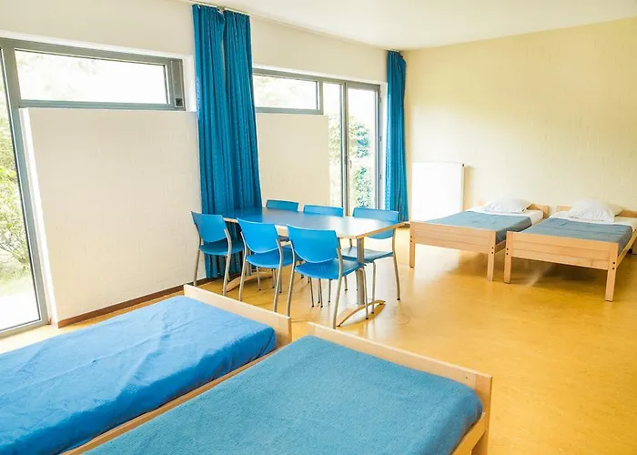 Jeugdherberg De Peerdevisser *